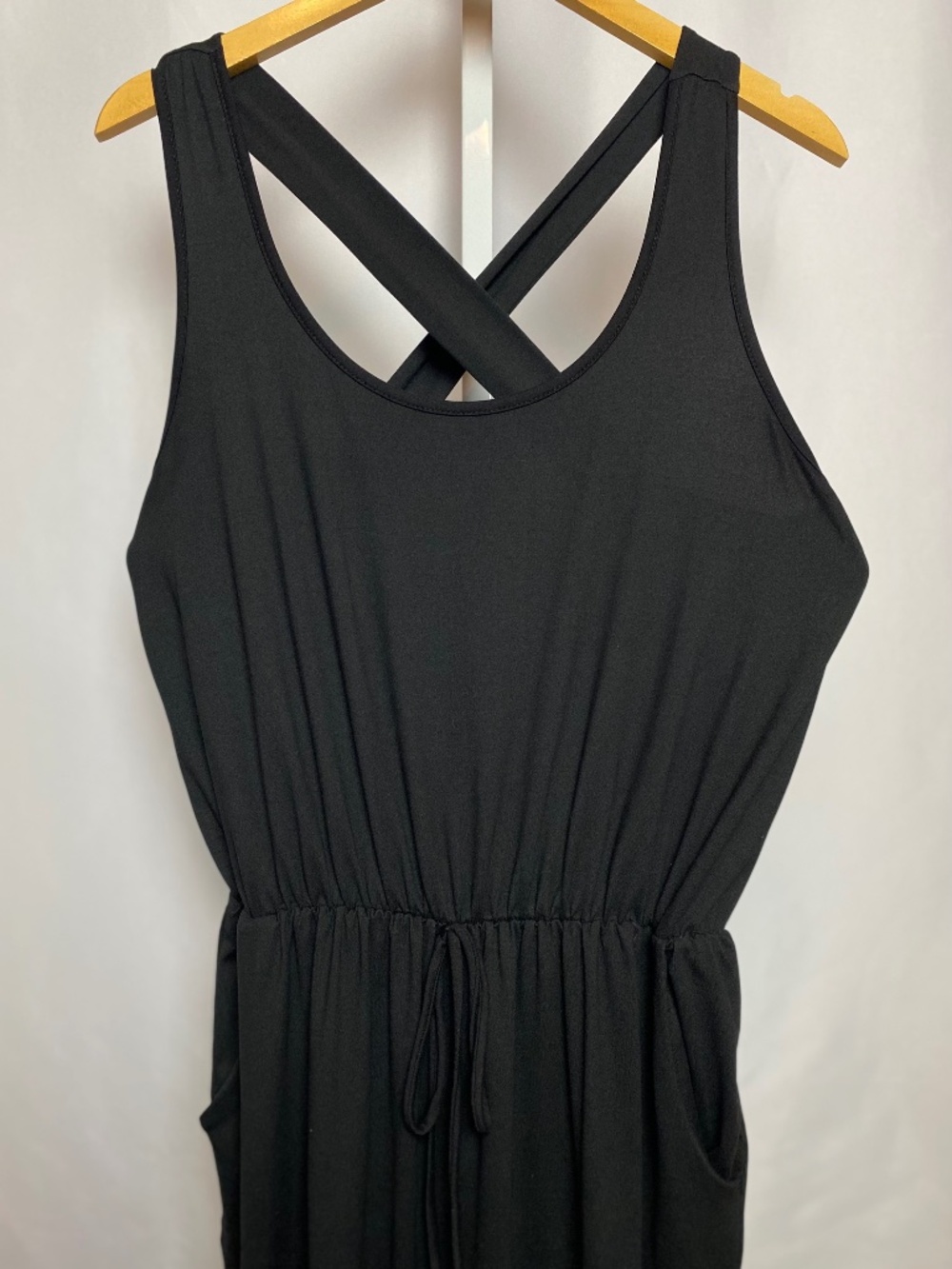 Lilian Womenʻs Black Scoop Neck Wide Crossover Back Strap Jumpsuit M/L